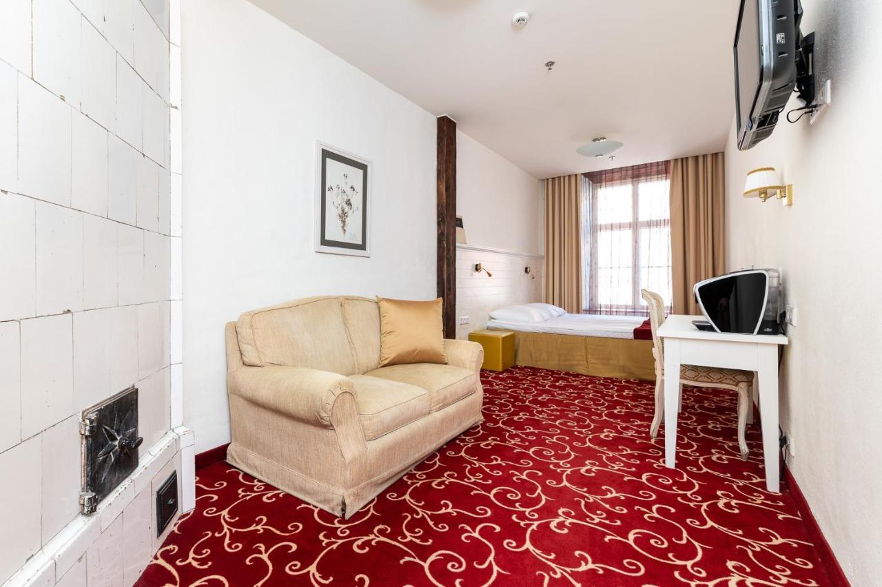 Meriton Old Town Garden Hotel Tallinn Extérieur photo