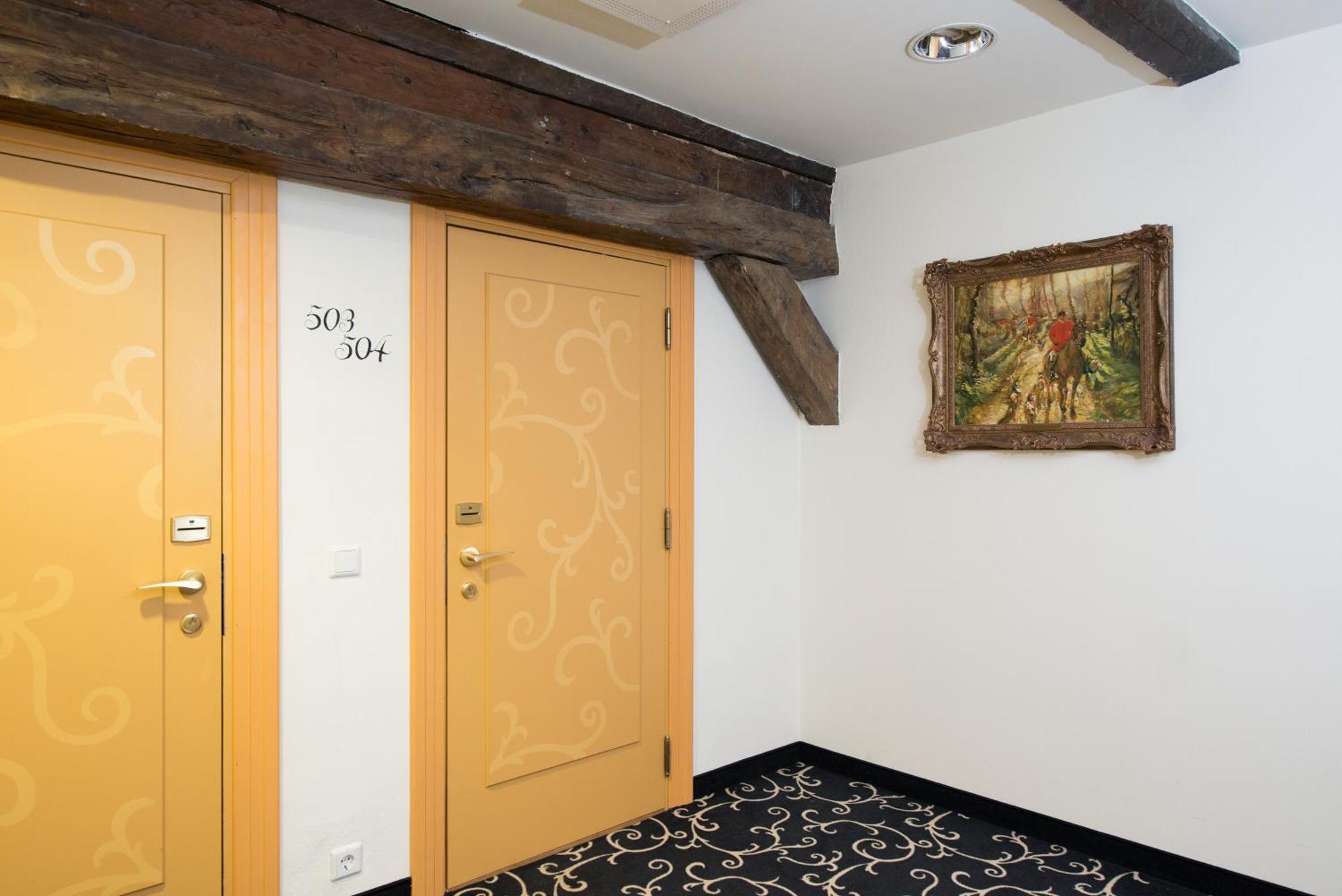 Meriton Old Town Garden Hotel Tallinn Extérieur photo