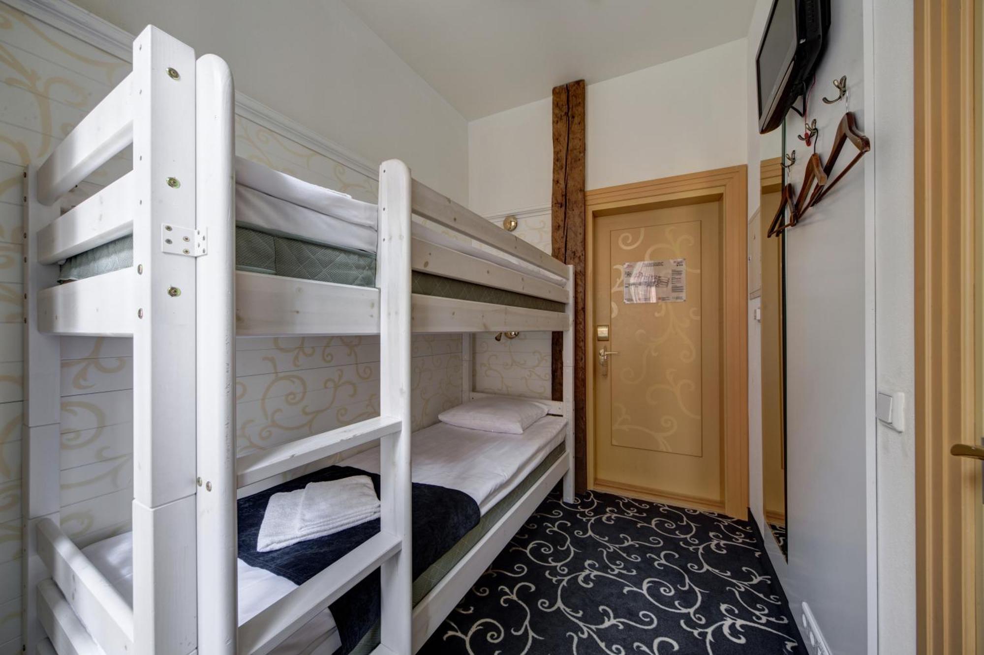 Meriton Old Town Garden Hotel Tallinn Extérieur photo