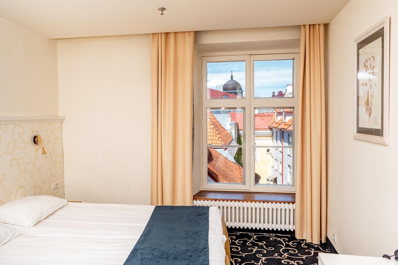 Meriton Old Town Garden Hotel Tallinn Extérieur photo