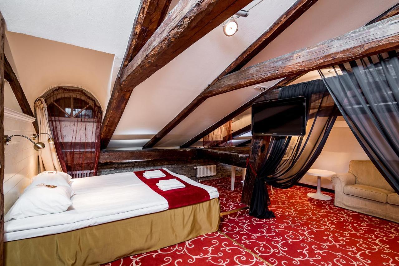 Meriton Old Town Garden Hotel Tallinn Extérieur photo