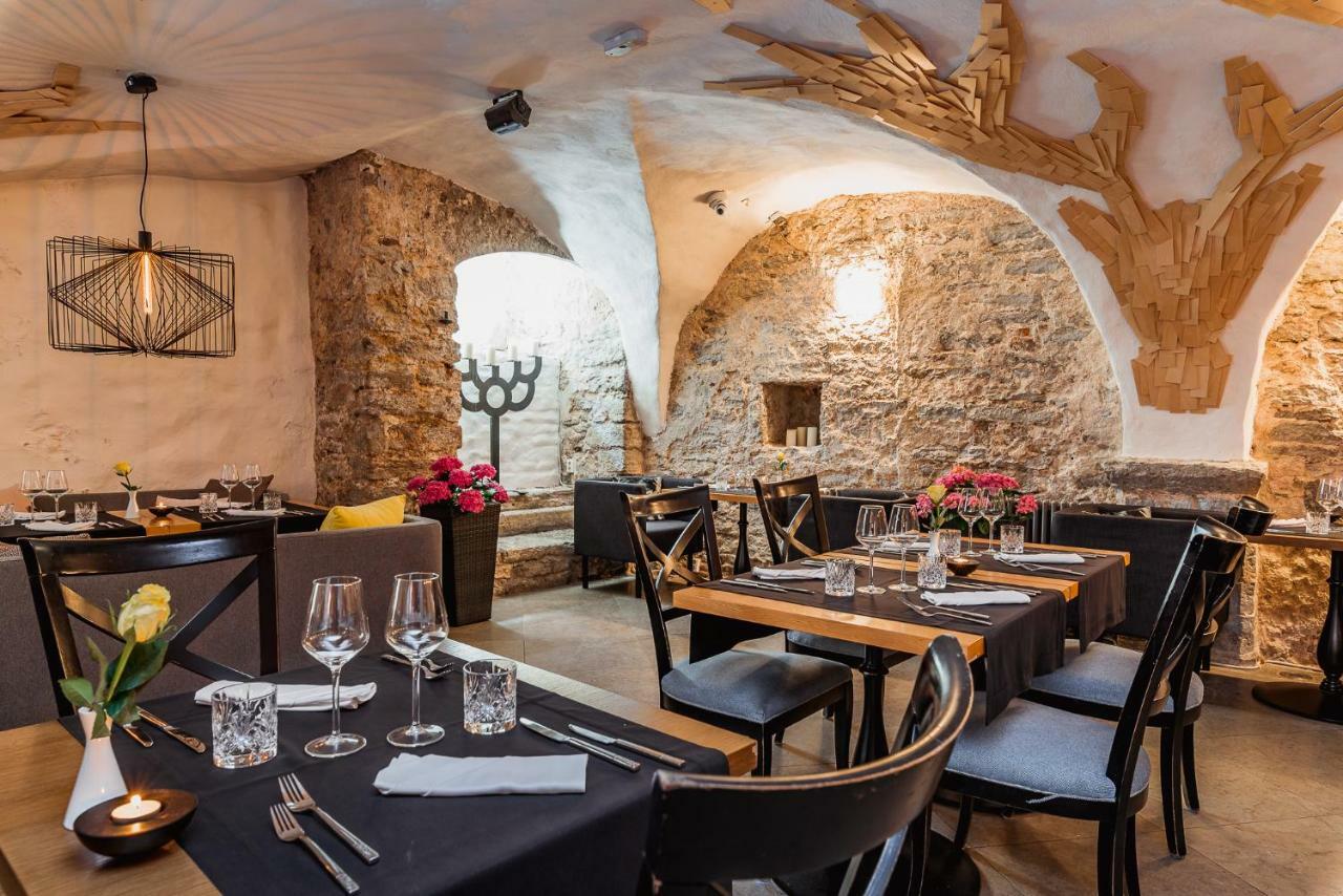 Meriton Old Town Garden Hotel Tallinn Extérieur photo